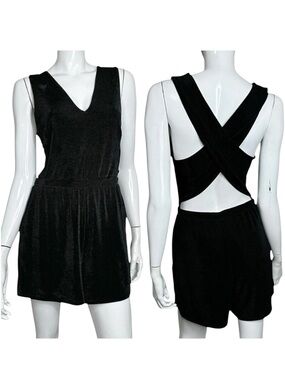 twik Par Simons Sleeveless Open Back V-Neck Black Romper